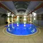 The Great Northern 4*