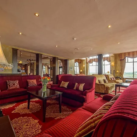 The Great Northern 4*