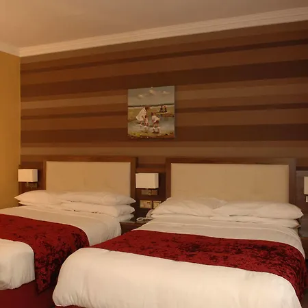 The Great Northern 4*