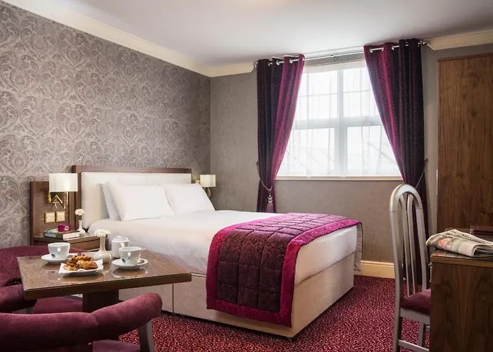 The Great Northern 4*