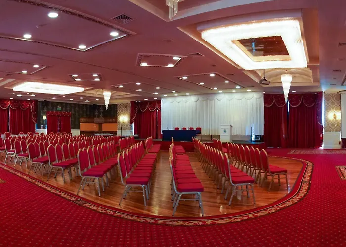 The Great Northern 4*